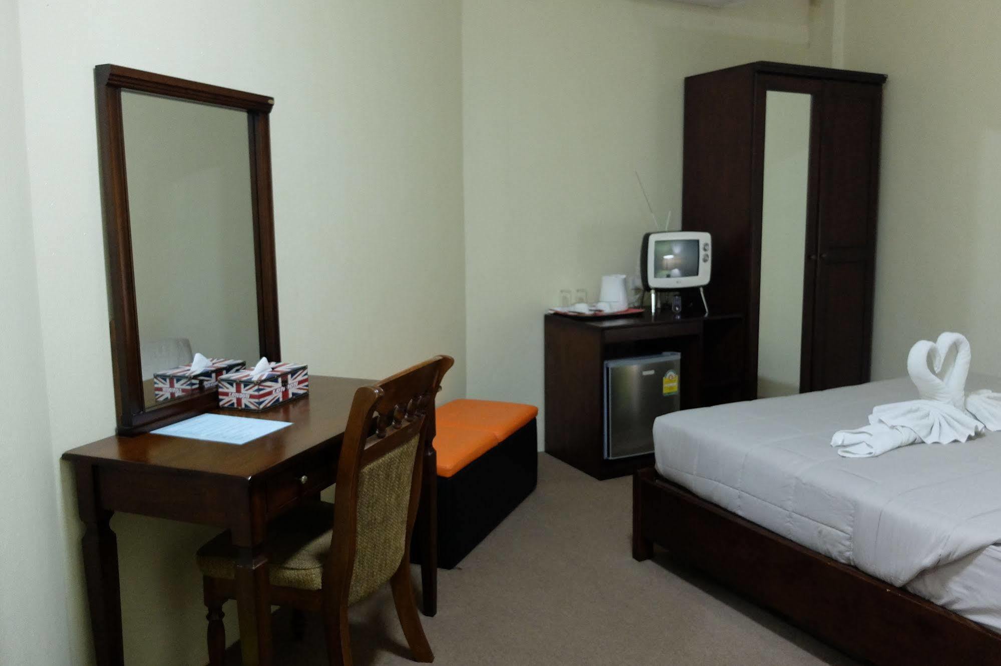 Tawanwarn Hotel Krabi ภายนอก รูปภาพ